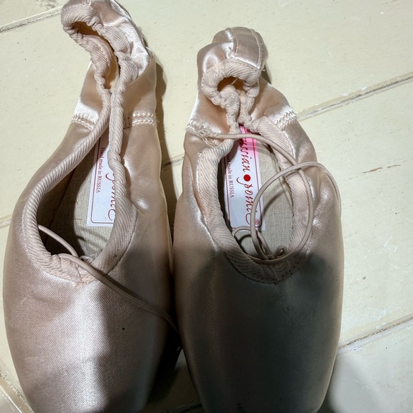 Russian Pointe Other - Brava Pink Satin Ballet Pointe Shoes